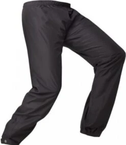 AGU GO Regenbroek Essential Unisex - Zwart - M - Dames & Heren - Waterdicht & Ademend -Regenjassenwinkel 1047x1200 1