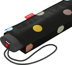 Reisenthel Umbrella Pocket Mini Opvouwbare Mini Paraplu - ø 97 Cm - Dots Zwart 7 Reisenthel Umbrella Pocket Mini Opvouwbare Mini Paraplu - ø 97 Cm - Dots Zwart -Regenjassenwinkel 1200x1089
