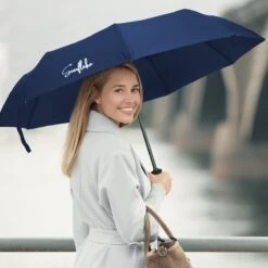 Sunflake Stormparaplu Opvouwbaar - Stormbestendig Tot 140km/u - Automatisch Uitklapbaar - Incl. Beschermhoes En Reisetui - Blauw 16 Sunflake Stormparaplu Opvouwbaar - Stormbestendig Tot 140km/u - Automatisch Uitklapbaar - Incl. Beschermhoes En Reisetui - Blauw -Regenjassenwinkel 1200x1200 104