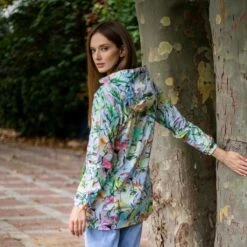 BiggDesign Faces - Dames Regenjas Waterdicht - Regenpak - Maat M -Regenjassenwinkel 1200x1200 243