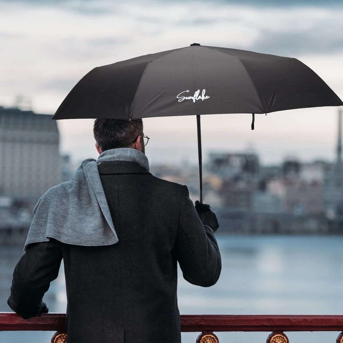 Sunflake Stormparaplu Opvouwbaar - Stormbestendig Tot 140km/u - Automatisch Uitklapbaar - Incl. Beschermhoes En Reisetui - Zwart 9 Sunflake Stormparaplu Opvouwbaar - Stormbestendig Tot 140km/u - Automatisch Uitklapbaar - Incl. Beschermhoes En Reisetui - Zwart - Afbeelding 7