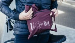 AGU Grant Regenponcho Essential Unisex - Navy Blauw - One Size - Dames & Heren - Waterdicht & Ademend -Regenjassenwinkel 1200x700 9