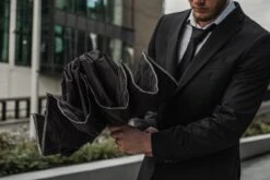 No Drip Umbrella® Stormparaplu - Opvouwbaar - Automatisch - Windproof Tot 100km/u - 108 Cm - Zwart -Regenjassenwinkel 1200x800 1