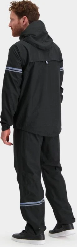 AGU Original Regenpak Essential - Zwart - XXXL - Dames & Heren - Waterdicht & Ademend 39 AGU Original Regenpak Essential - Zwart - XXXL - Dames & Heren - Waterdicht & Ademend -Regenjassenwinkel 377x1200 13
