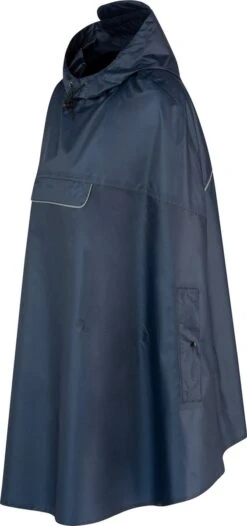 BJØRNSON Haps Regenponcho Fiets Dames & Heren - Fietsponcho - Donkerblauw 26 BJØRNSON Haps Regenponcho Fiets Dames & Heren - Fietsponcho - Donkerblauw -Regenjassenwinkel 564x1200