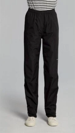 Basil Hoga Regenbroek Unisex - Zwart - Maat M 32 Basil Hoga Regenbroek Unisex - Zwart - Maat M -Regenjassenwinkel 680x1200