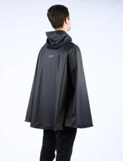 Ralka Regenponcho Senior - Sizzle - Zwart - L/XL 13 Ralka Regenponcho Senior - Sizzle - Zwart - L/XL -Regenjassenwinkel 919x1200 1