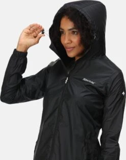 Regatta Pack-It II Regenjas - Maat 44 - Vrouwen - Zwart -Regenjassenwinkel 944x1200 1